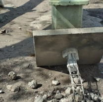 Destrozan mesas nuevas en el Paseo del Maestro y vecinos reclaman m&aacute;s control nocturno