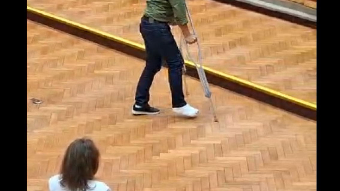 Diputado jujeño juró en muletas