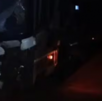 Choque brutal: dos motociclistas murieron al estrellarse contra un colectivo