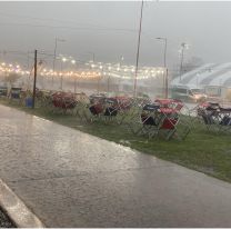 Fuertes tormentas y vientos a minutos de la Cena Blanca