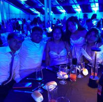 Brilló la Cena Blanca 2025: pasarela, fiesta y emoción para 4 mil egresados