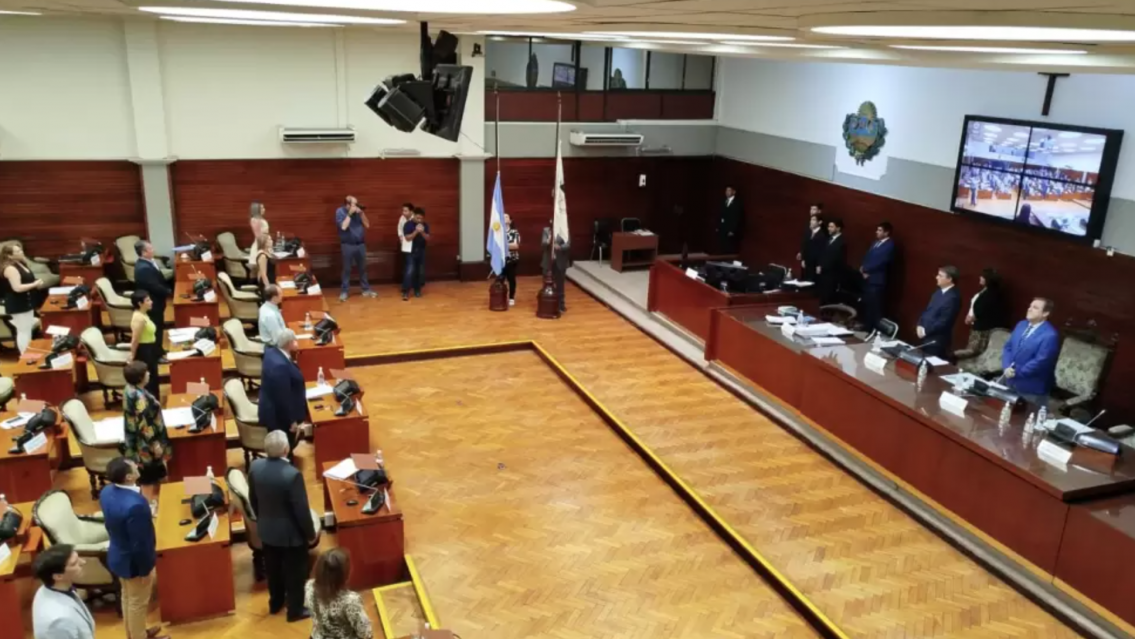 La Legislatura de Jujuy aprobó el presupuesto 2026 con fuerte superávit proyectado