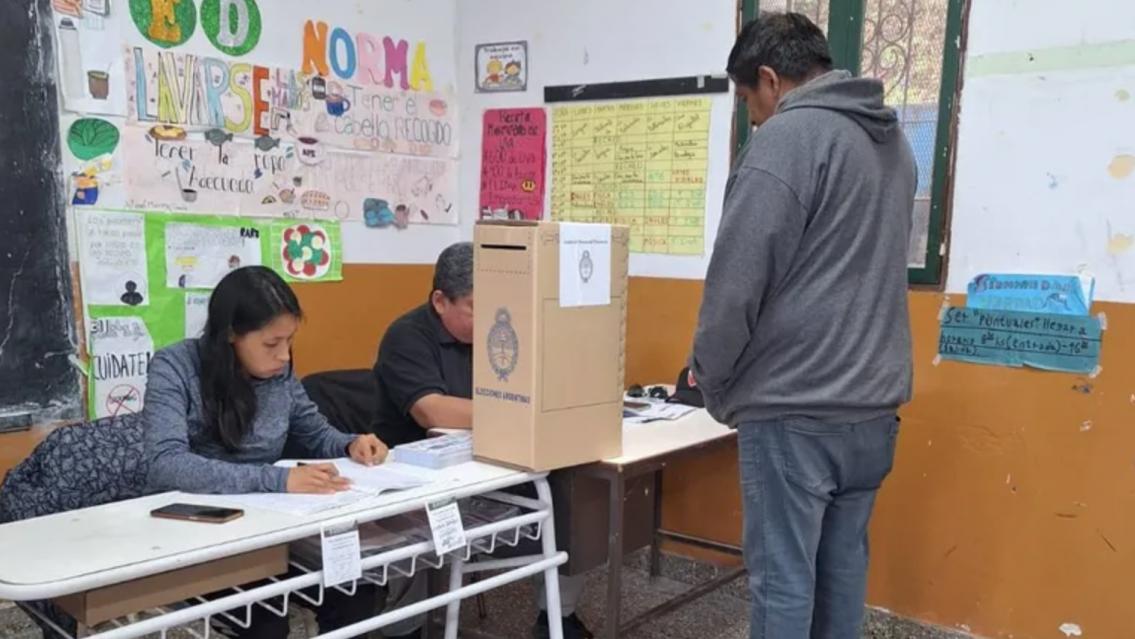 Arranca el pago a Autoridades de Mesa: mir� el cronograma completo por DNI