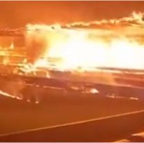 Un histórico club cayó al descenso y su estadio terminó en llamas