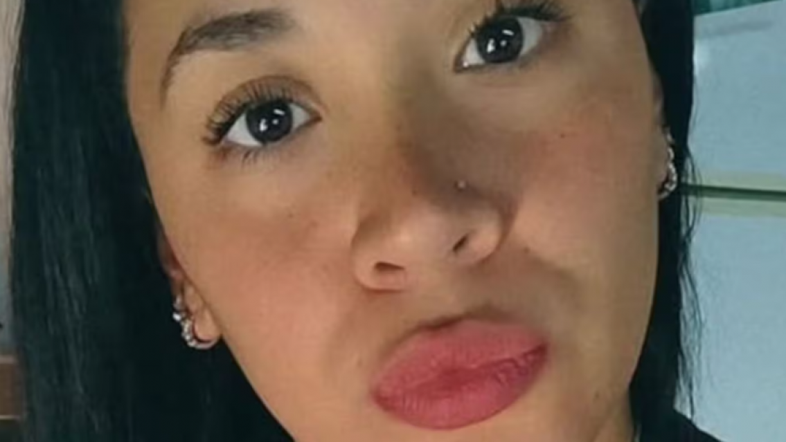 Brutal tiroteo: una policía quedó al borde de la muerte