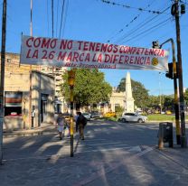 La "guerra de pasacalles" volvió al Nacional 1: cruces entre la Promo 25 y la Promo 26