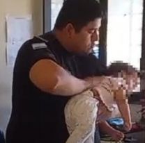 "Auxilio se ahoga mi bebé": policía jujeño salvó a una craiatura de morir broncoaspirada