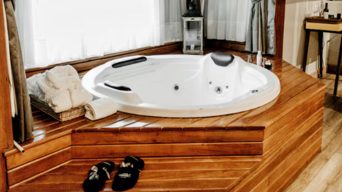 Fue a un spa para relajarse y casi termina de la peor manera: lucha por su vida