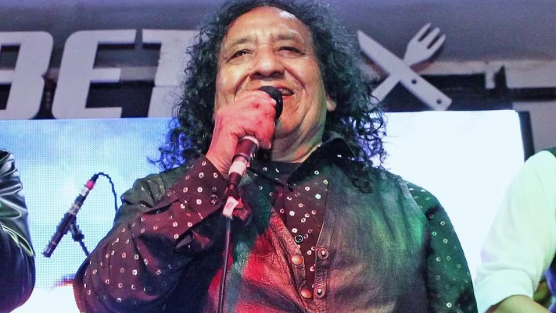 El mensaje desgarrador de Adri�n y Los Dados Negros