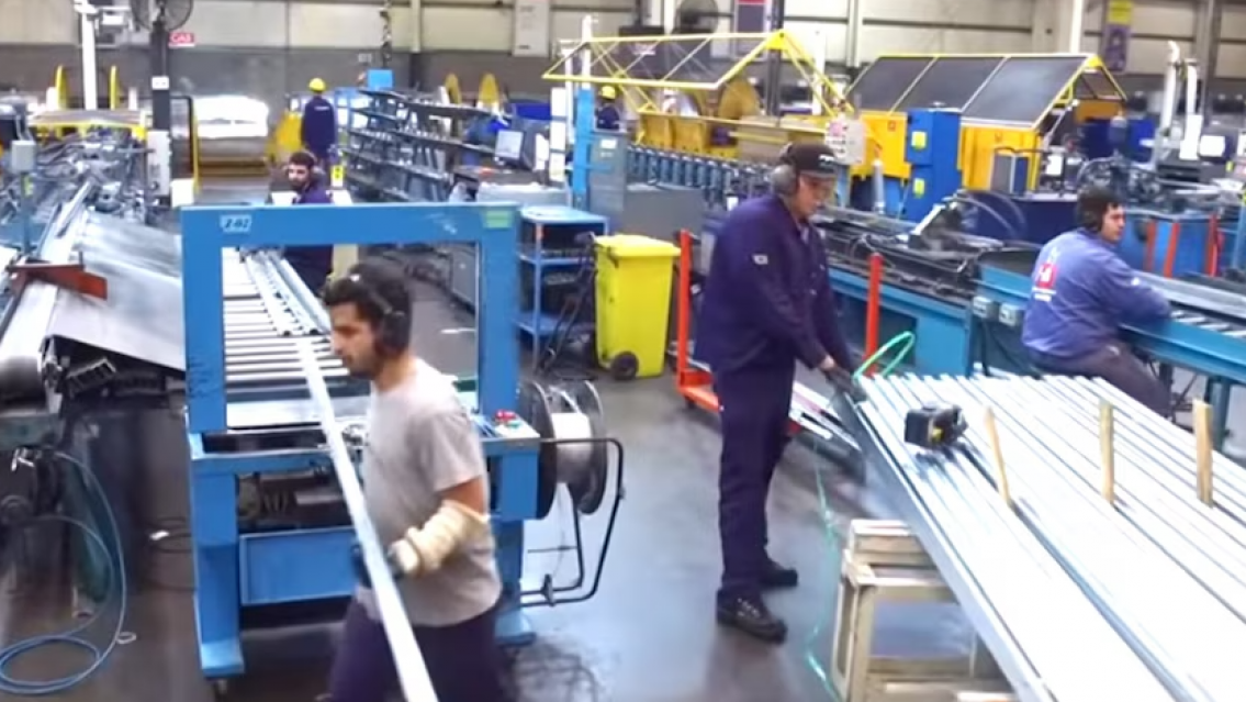 La industria nacional muy complicada: crecen las importaciones y la producci�n local pierde terreno