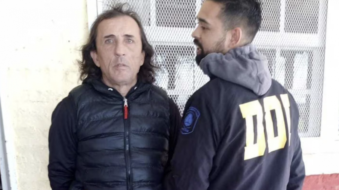 Ella lo dejó y él no tuvo mejor idea que asesinarla: tenían hijos en común