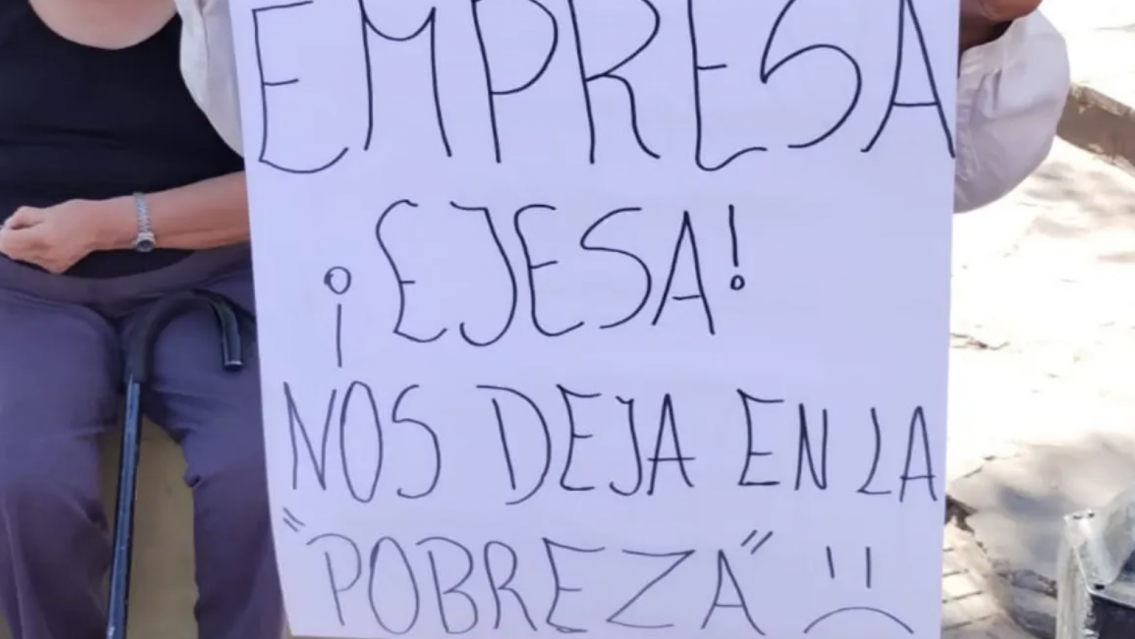 "O comemos o pagamos": Vecinos de San Pedro de Jujuy marcharon contra los tarifazos