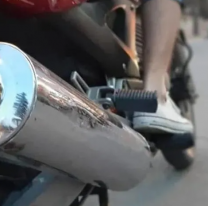 Ruidos que hartan: piden aplicar una ordenanza olvidada contra los escapes libres en El Carmen