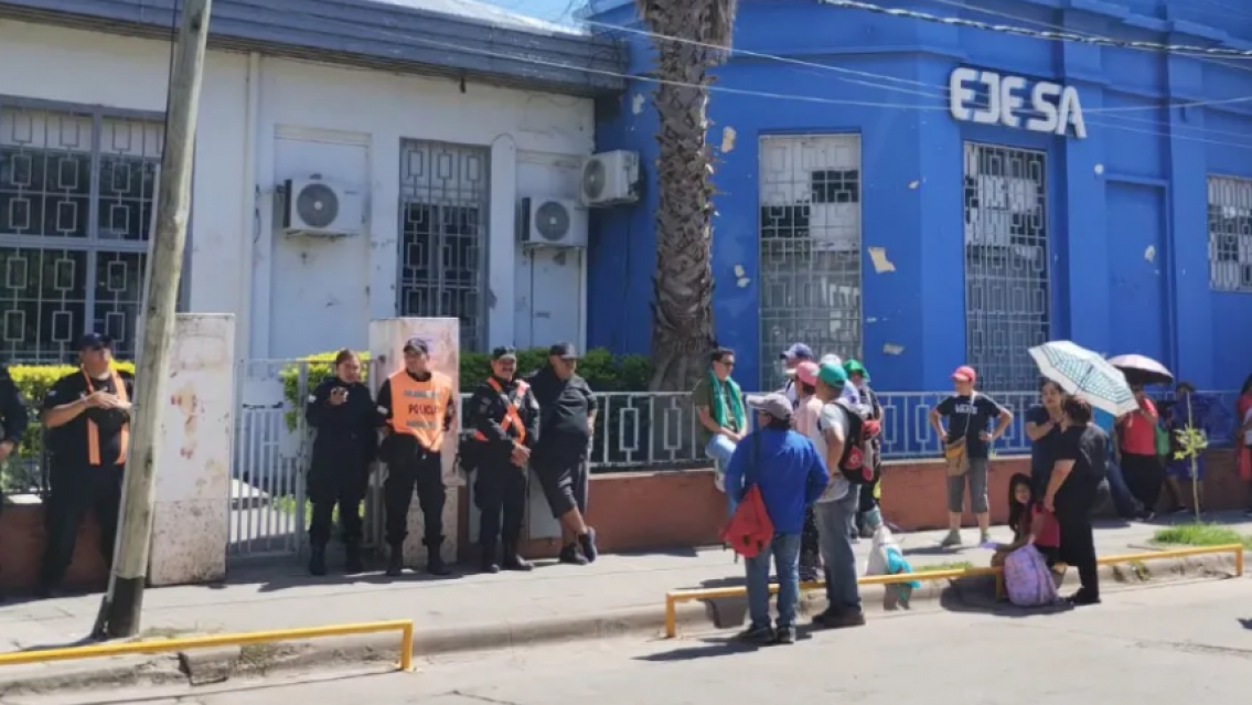 EJESA cortó la luz por error y después cobró la reconexión: el reclamo que indigna