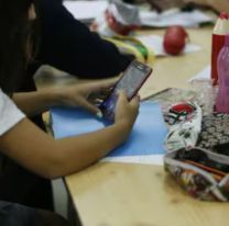 Jujuy prohibir&aacute; el uso de celulares en escuelas primarias en 2026&nbsp;