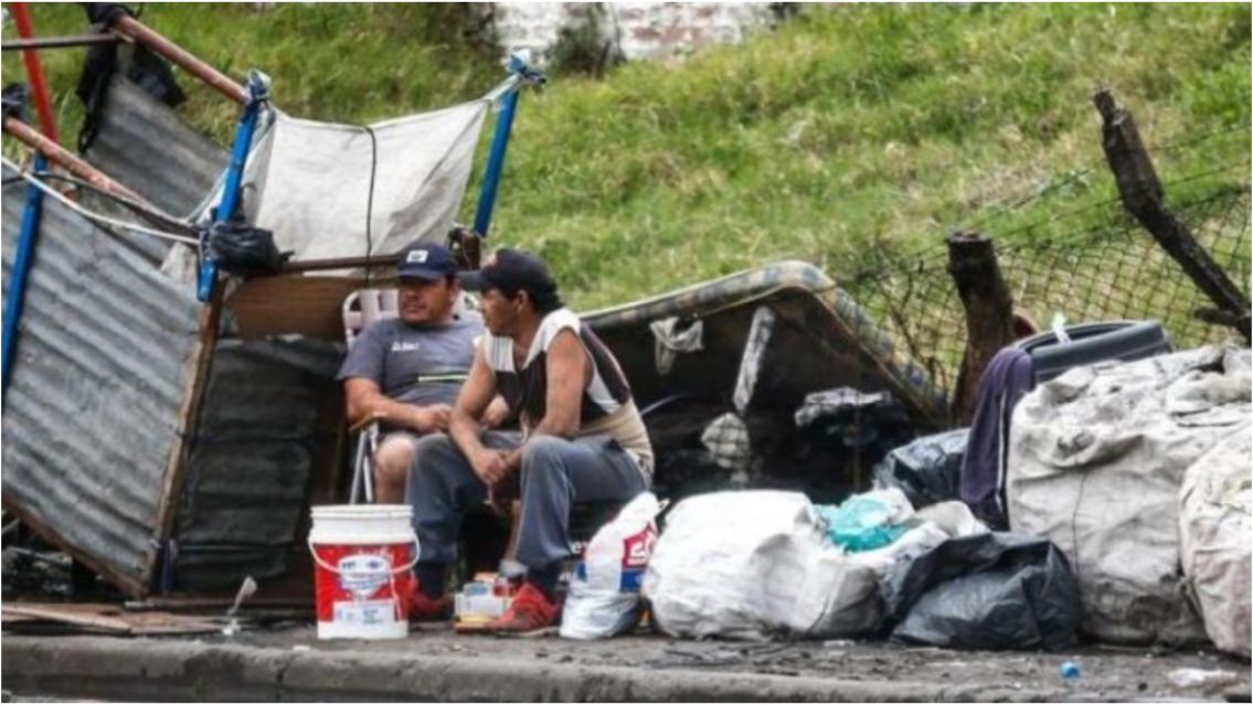 La pobreza cayó al 27,5% y la indigencia al 5,4%, según informó el Gobierno
