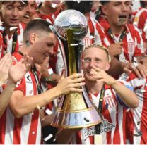 Estudiantes se lo dio vuelta a Platense y grit&oacute; campe&oacute;n