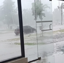 Temporal furioso en Alto Comedero: el viento destroz&oacute; la puerta del hospital Snopek