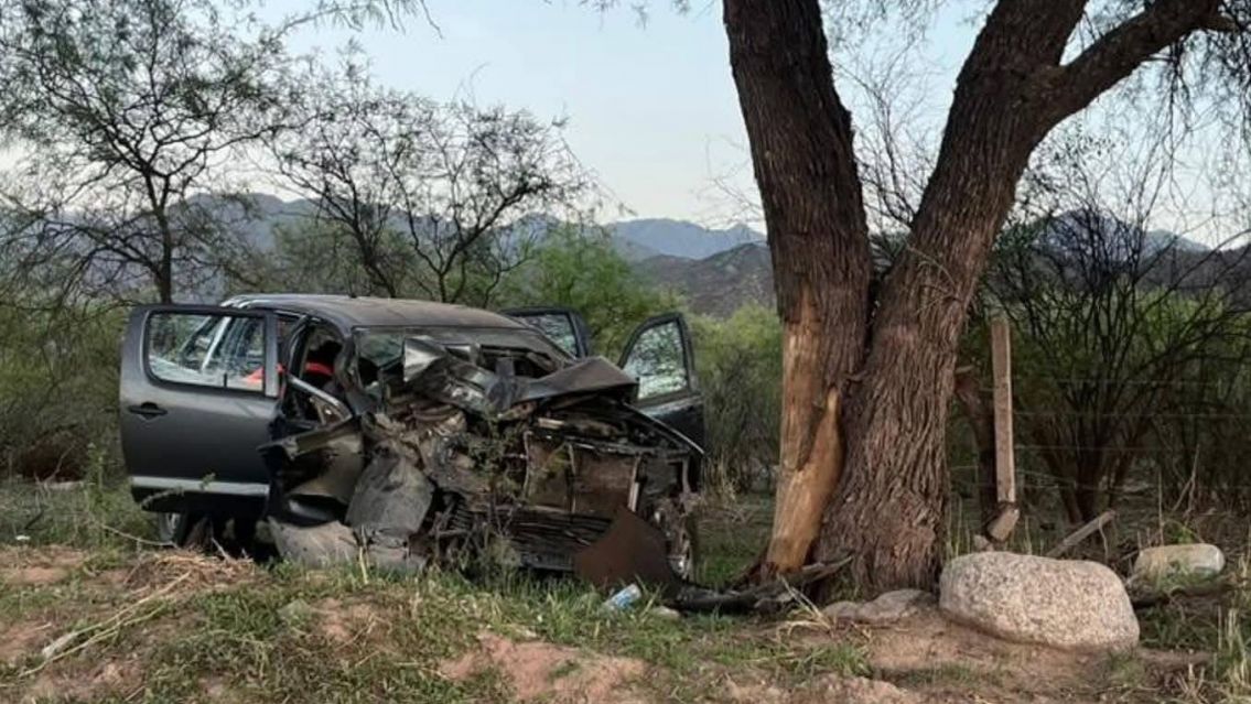  Tragedia en la Ruta 40: muri� un conocido exintendente tras un violento choque