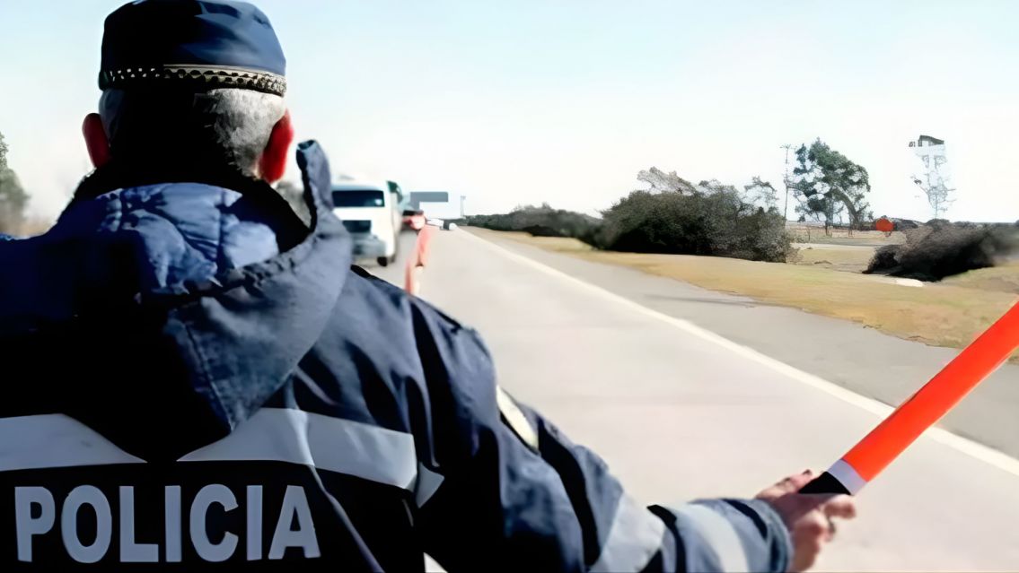 Una joven polic�a muri� tras ser atropellada durante un control de tr�nsito