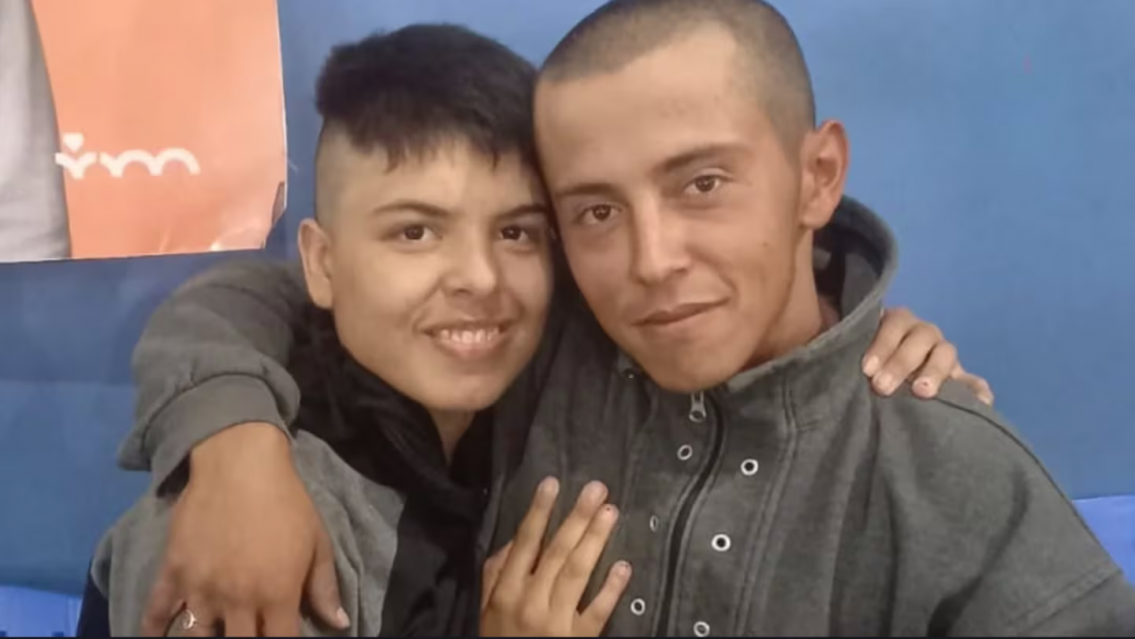 La trama y las fotos: mataron a pu�aladas a una mujer y su hija