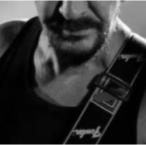 [QEPD] Muri&oacute; un querid&iacute;simo cantante ic&oacute;nico: ten&iacute;a una dura enfermedad