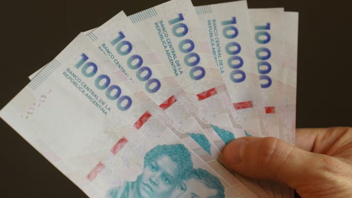 Quienes serán los jujeños que cobrarán un bono extra de $300.000