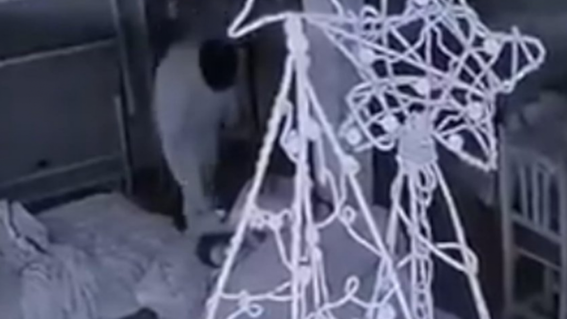 Invitó a un amigo de toda la vida a su casa e intentó hacer lo peor a su cuñada