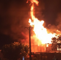 Incendio destruy&oacute; por completo la casa de una familia juje&ntilde;a en plena Navidad