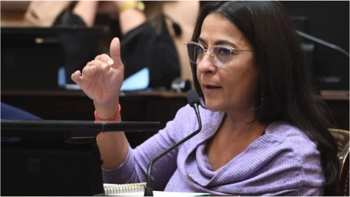 Carolina Moisés se alineó con el oficialismo y votó el Presupuesto 2026