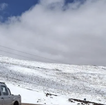 Abundante nieve en pleno verano, Paso de Jama cortado y sin hospedaje para los varados