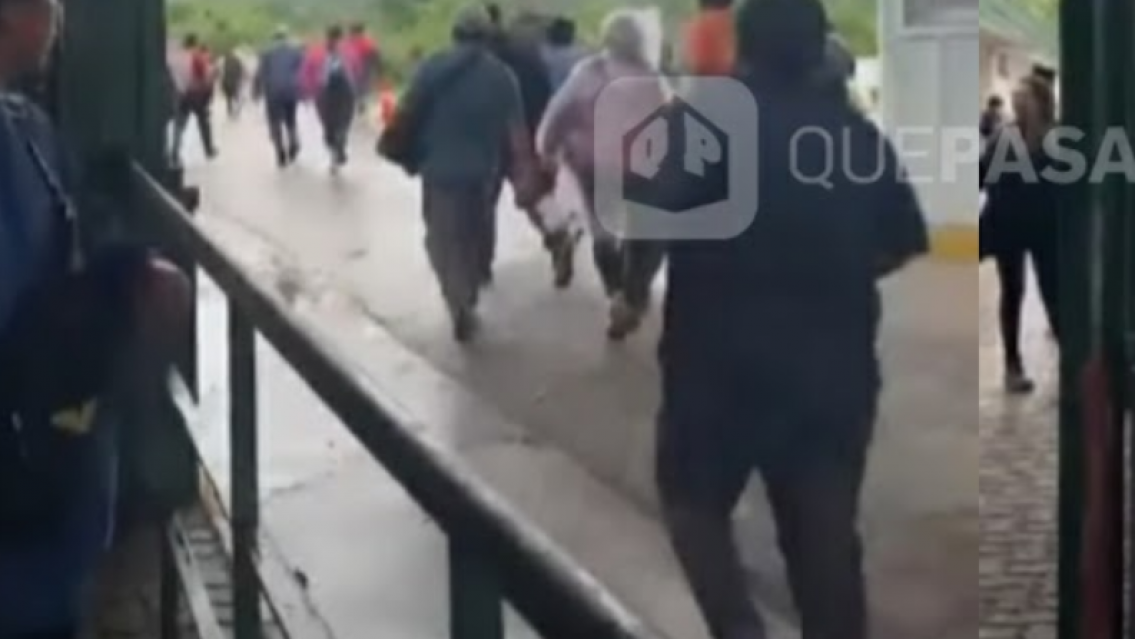 Desborde de gente en la frontera y caos total: cruzan a Bolivia sin registrarse