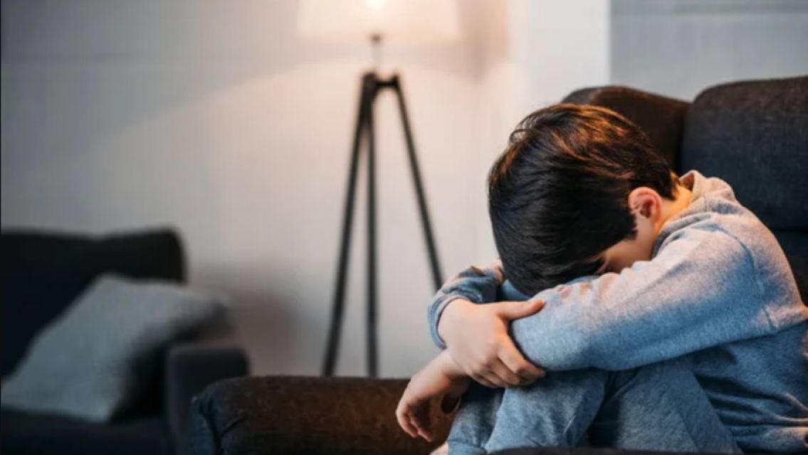 "Mi pap� dice...": buscan a un juje�o que amenaz� de muerte a su expareja delante de su hijo