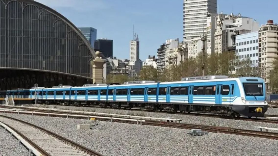 Suspenden los viajes en tren a C�rdoba, Tucum�n y Bah�a Blanca: al borde de la desaparici�n