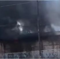 Un colectivo se incendi&oacute; en el Parque Industrial de Ledesma