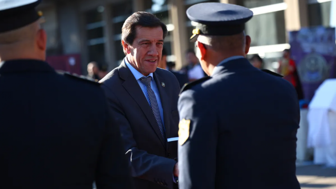 Ascensos en Jujuy: Sadir firmó el decreto para 2.679 policías y penitenciarios