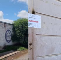 Clausuran de manera preventiva un local de viviendas prefabricadas en Alto Comedero