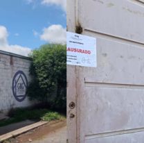 Clausuran de manera preventiva un local de viviendas prefabricadas en Alto Comedero