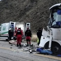 Tremendo accidente en Jujuy: chocó borracho contra un micro en la Ruta 9 y dejó 20 heridos