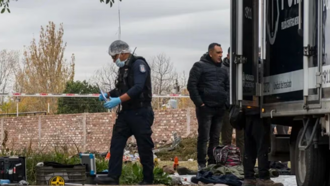 Ella solo quería cerrar la ventana y terminó muerta: fue víctima de una balacera