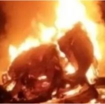 Horror en la ruta: volc&oacute; un auto, se incendi&oacute; y hay una adolescente grave