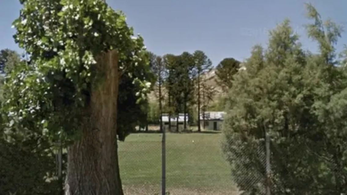 Tragedia en un campamento: un arco de f�tbol cay� sobre un nene