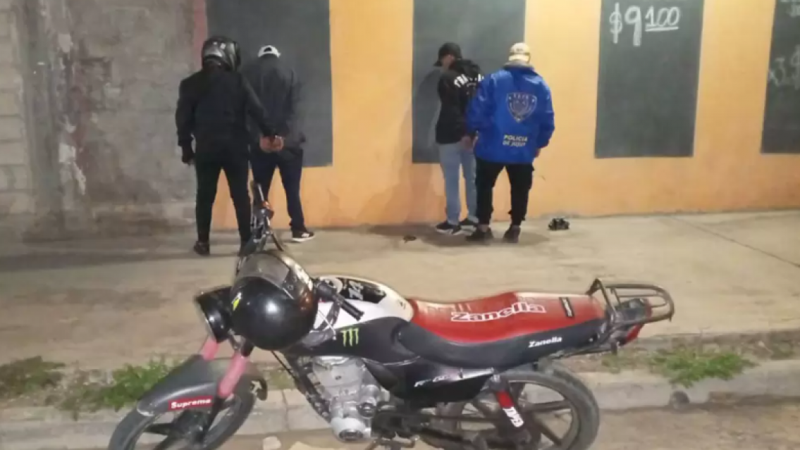 Cayeron los motochorros m�s buscados de Chijra: andaban armados 