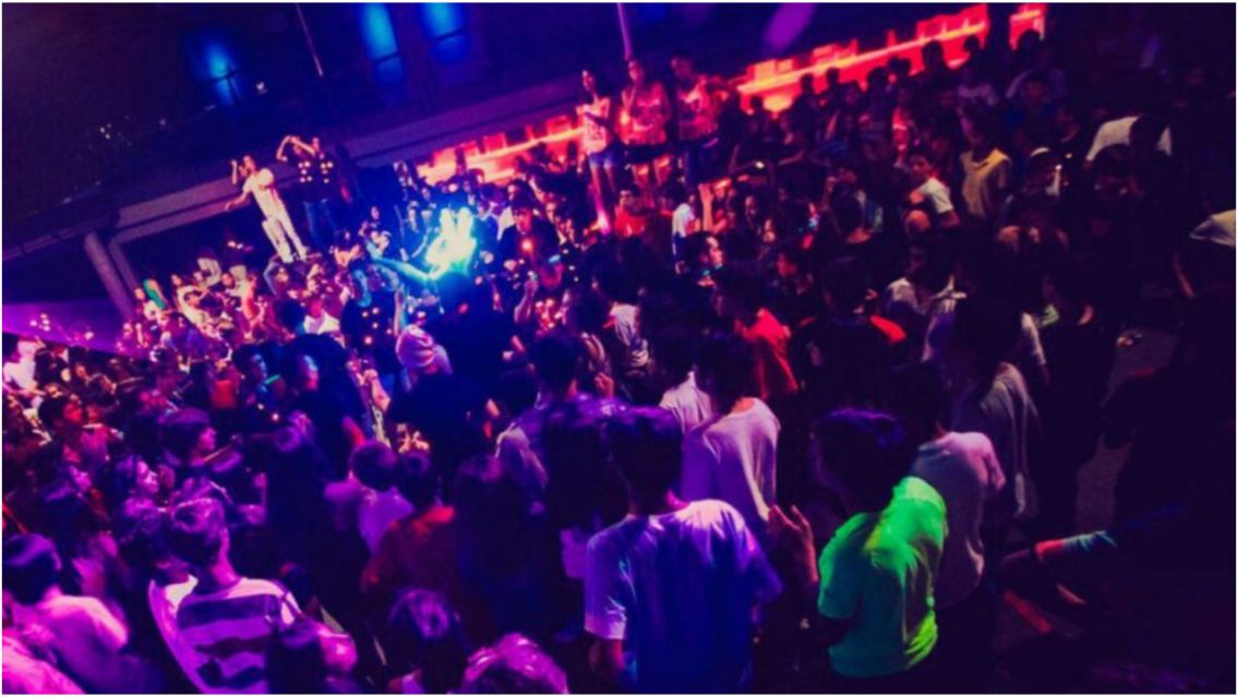 Patota persiguió a un joven a la salida de un boliche y lo dejaron grave