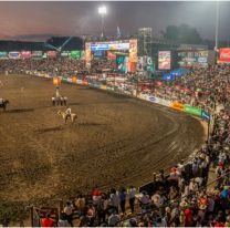 Jujuy se hace sentir en Jesús María: primeras ovaciones en la jineteada