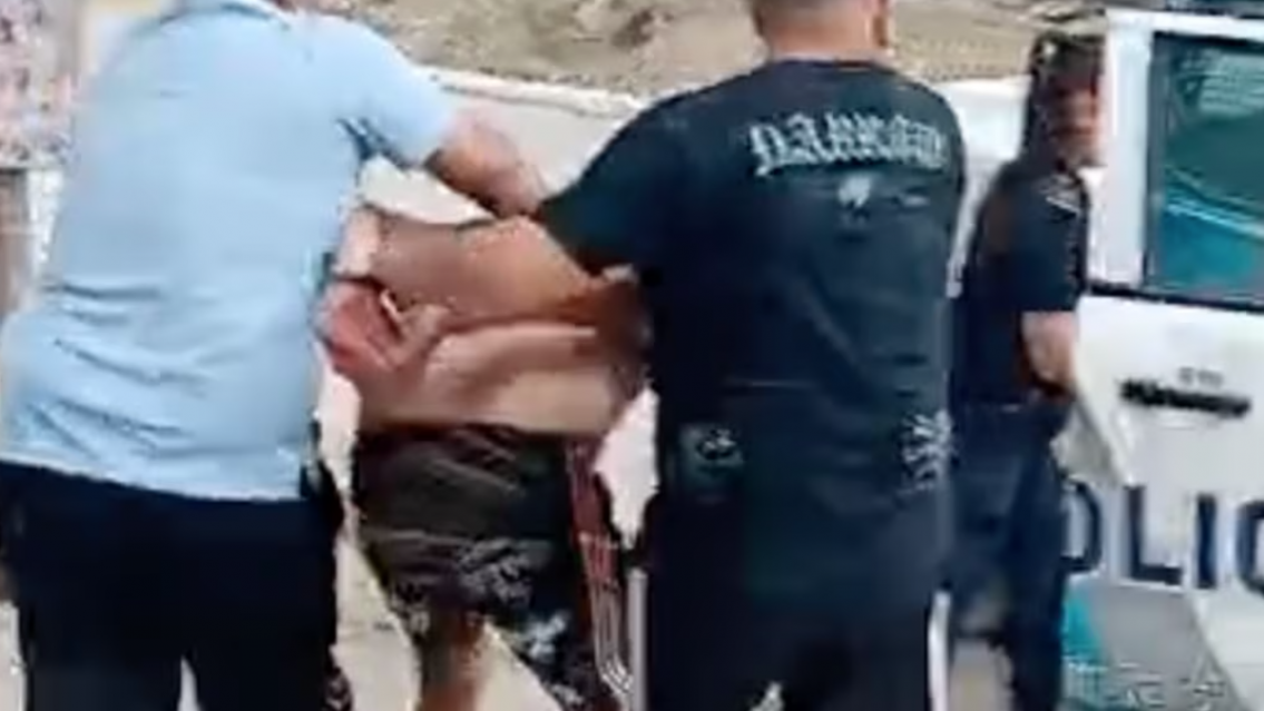 Detuvieron al monstruo que mat� a su mujer y a su beb�: fingi� que estaban bien ante la familia