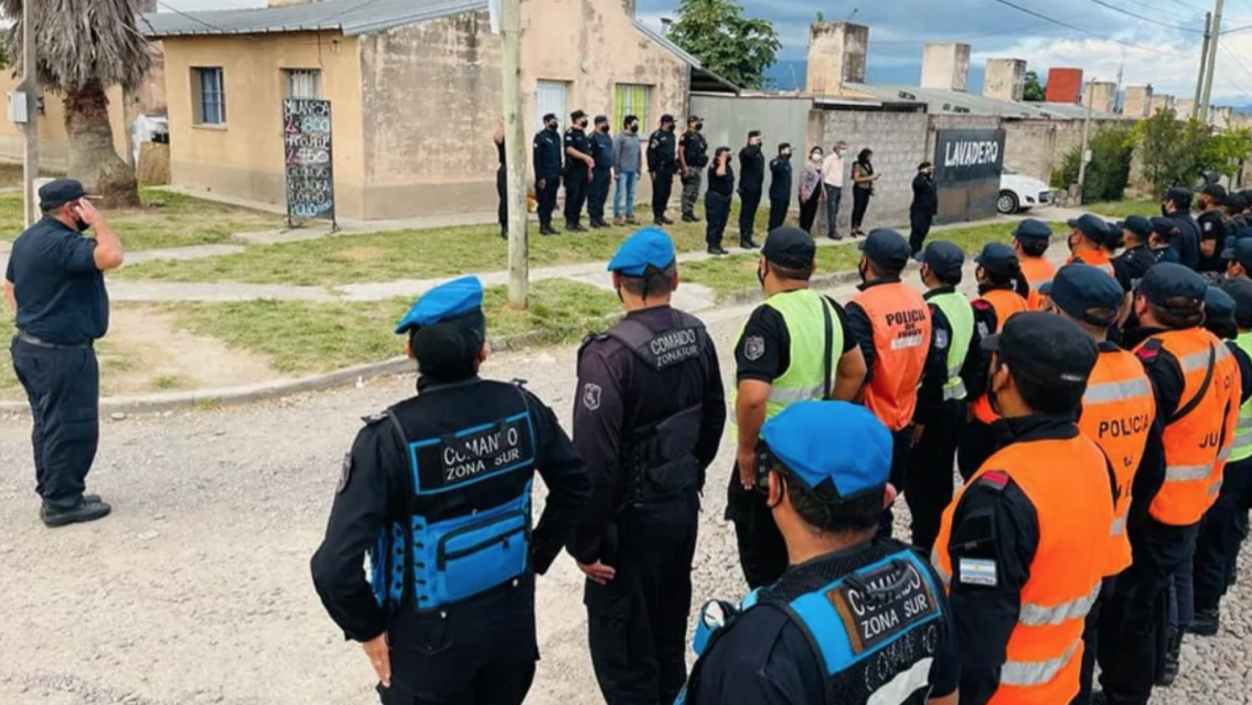 Una zona de Jujuy se llen� de polic�as: el megaoperativo que alert� a vecinos