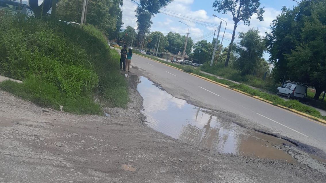 Obras que no duran: vecinos de Perovic denuncian arreglos precarios y calles intransitables