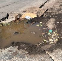 "Sitiados por los pozos": la bronca de los vecinos de un barrio contra la muni de Palpal&aacute;