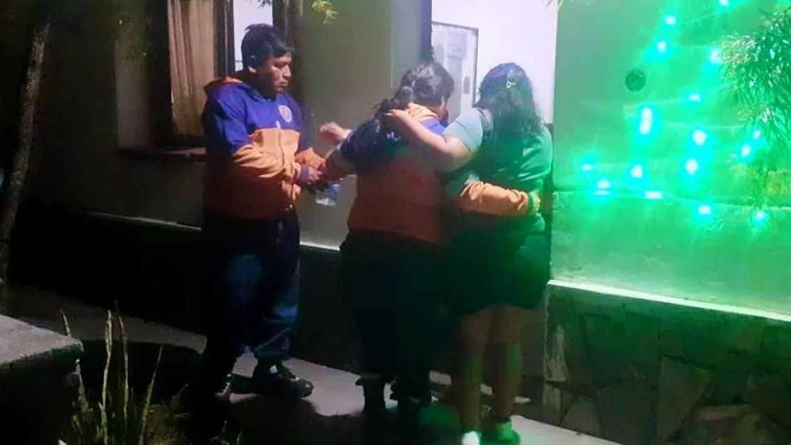 Rescate heroico en Jujuy: encontraron a una pareja desaparecida en los cerros de Yala